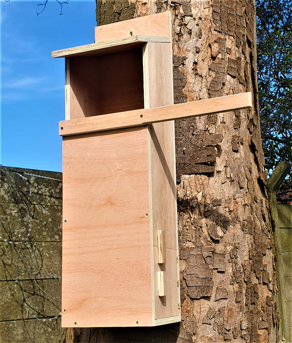 Owl Nesting Box - Conservation Nesting Box For Owls